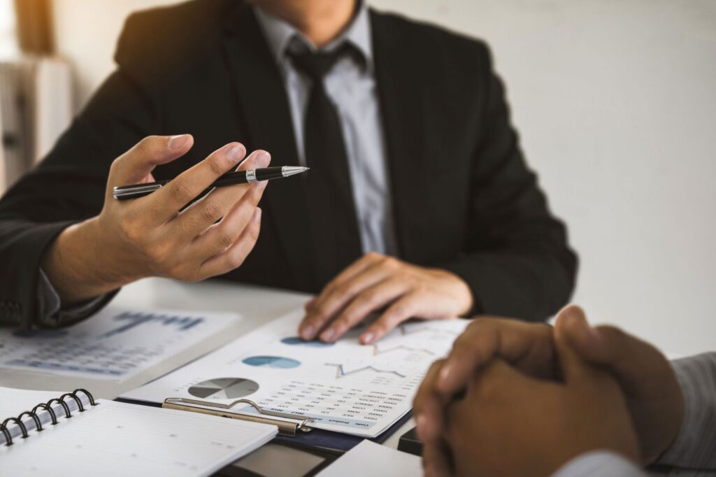 The Expertise and Communication Skills Every Trusted Wealth Advisor Should Have